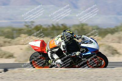 media/Dec-04-2025-Racers Edge (Thu) [[5ebc9f124d]]/3-B Group/5-Session 2 Turn 2 inside Speed Pans/